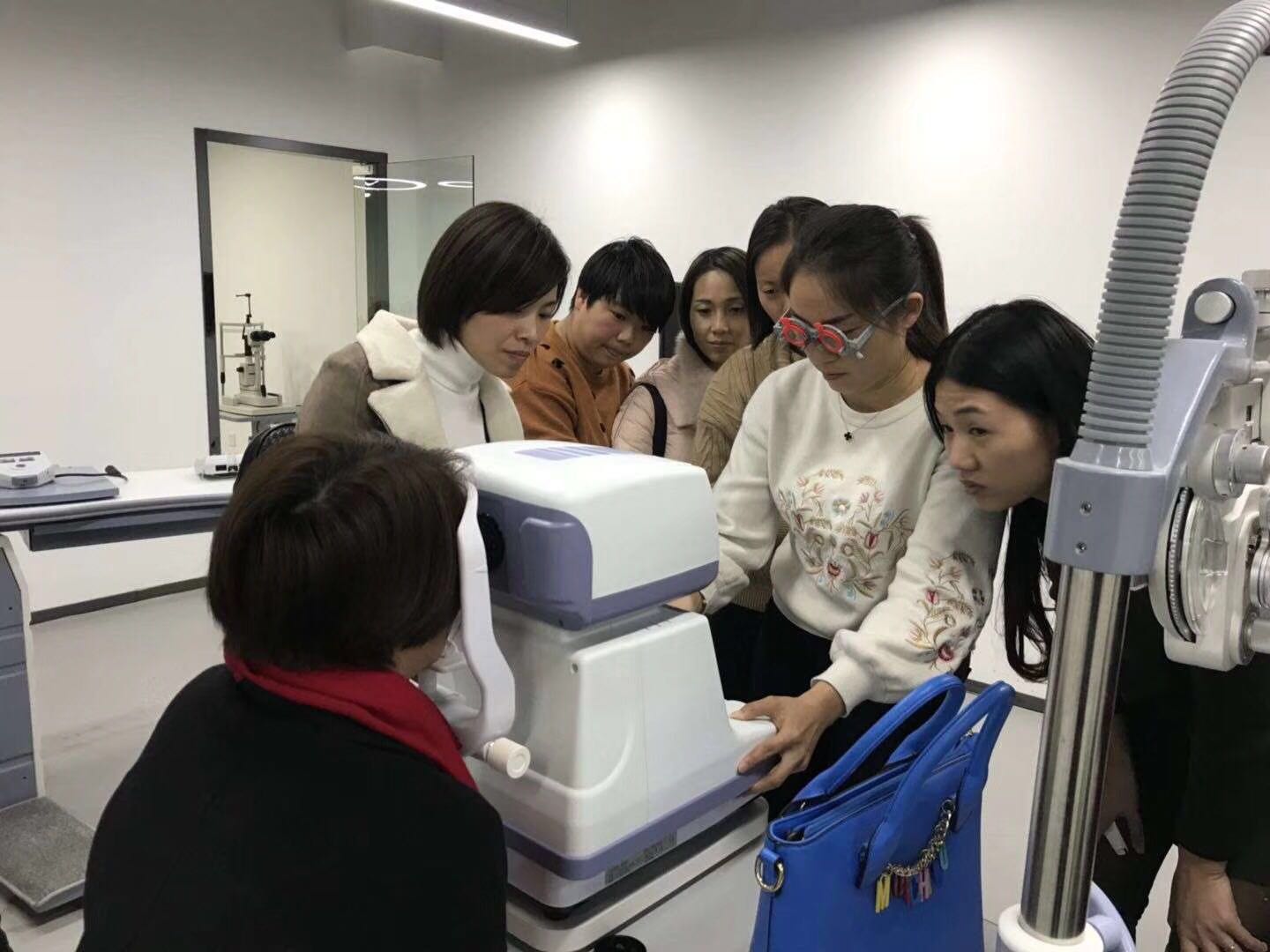 眼鏡定配工培訓